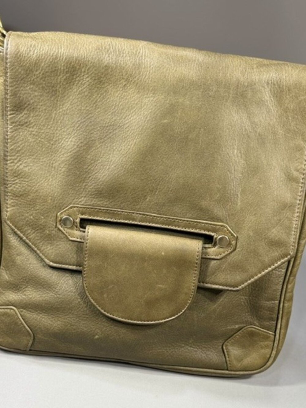 YILIY Leather Olive Green Messenger Bag